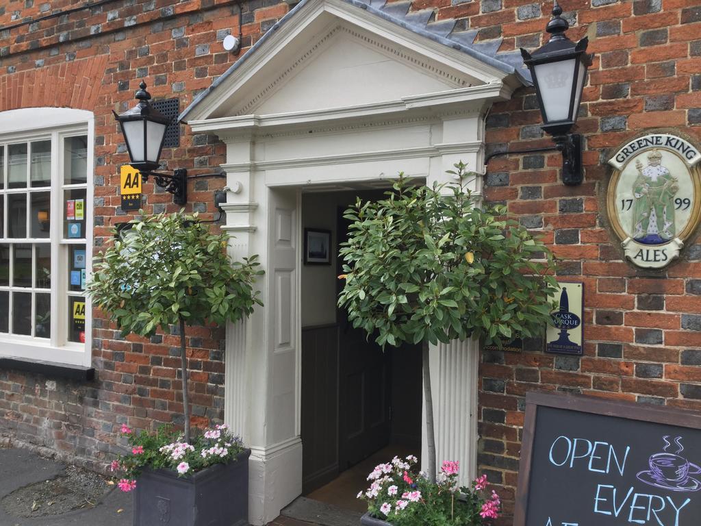 Bed and Breakfast Three Tuns Ashwell Экстерьер фото